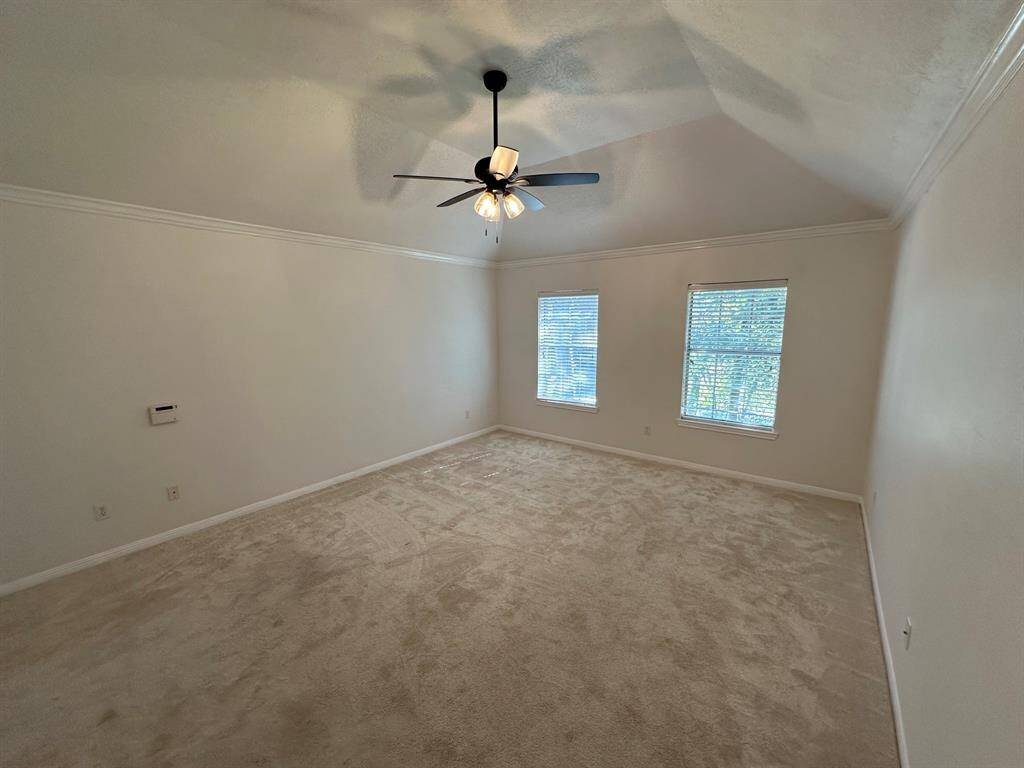 Spacious primary bedroom.