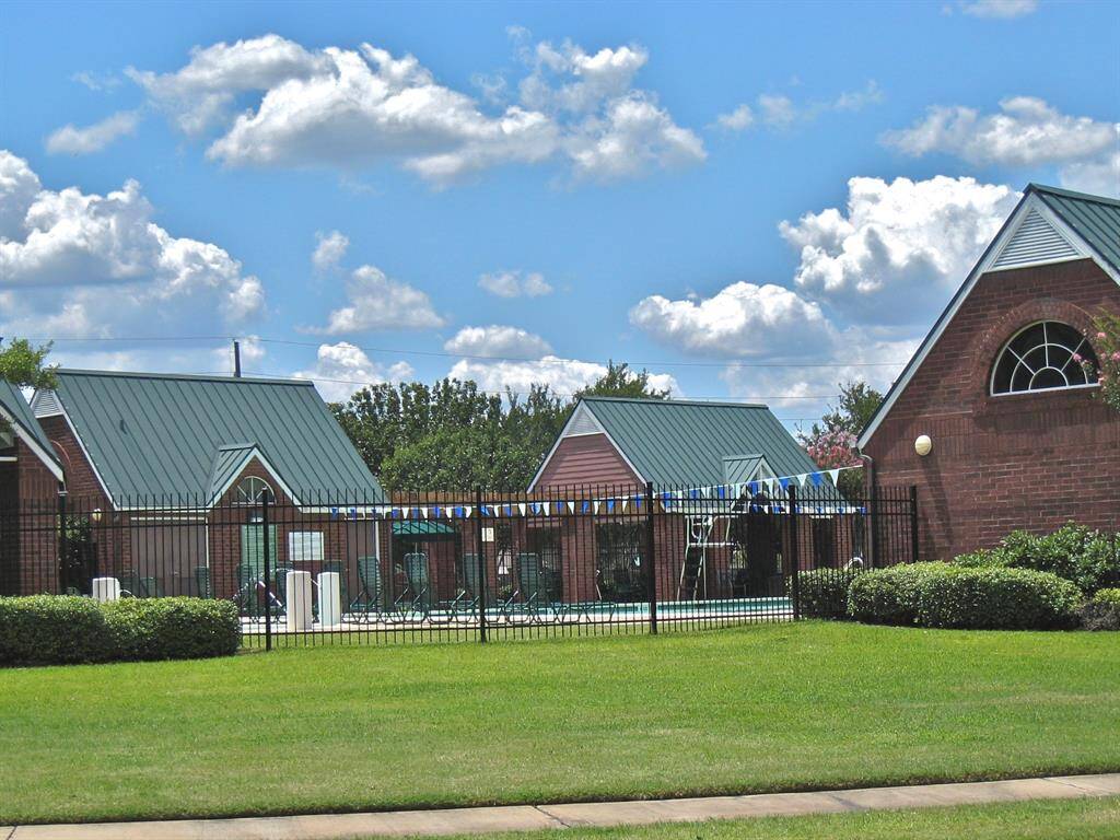 Greatwood residents enjoy three recreation centers that include pools, tennis, volleyball, playground equipment, soccer/softball fields, and more!