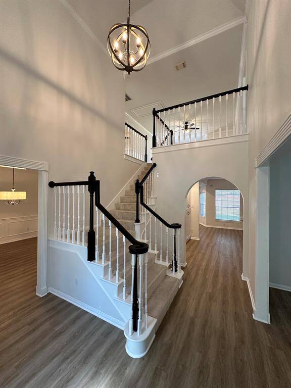 Grand two-story entry with open stairway!