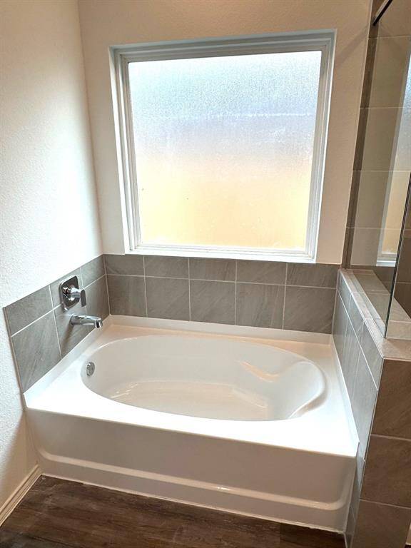 Lovely Soaking Tub!