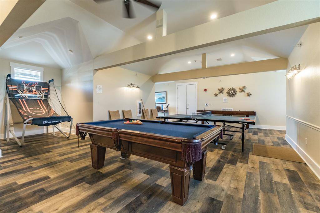 Pointe West Beach Club