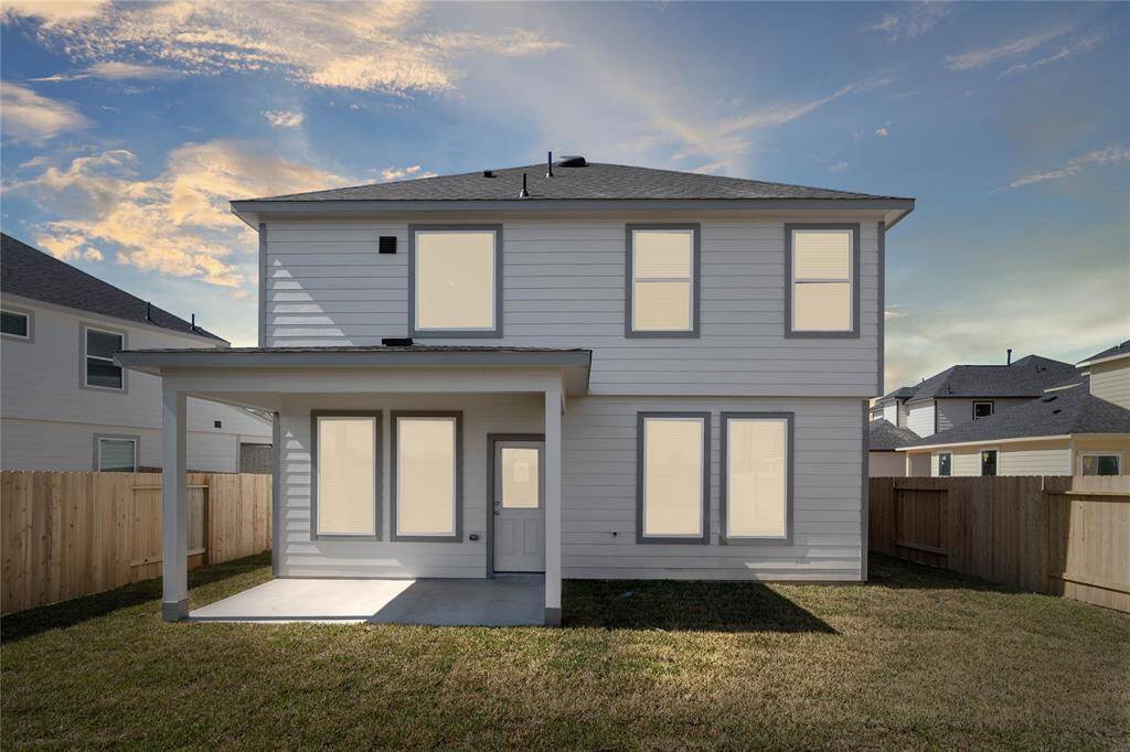 Come and see this spacious backyard with its beautiful covered patio!! There is plenty of room for the kids to play and adults to relax! Perfect for your outdoor living space, patio furniture, bbq pit, and so much more! The possibilities are endless!