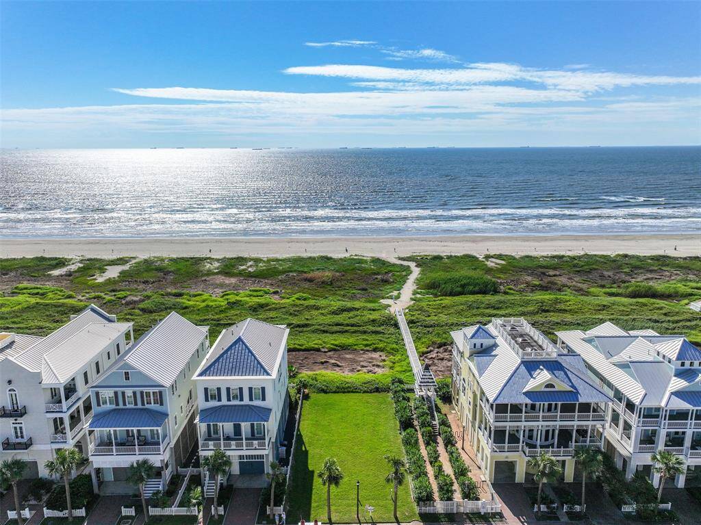 BEACHFRONT LOT; DUNE PROTECTED