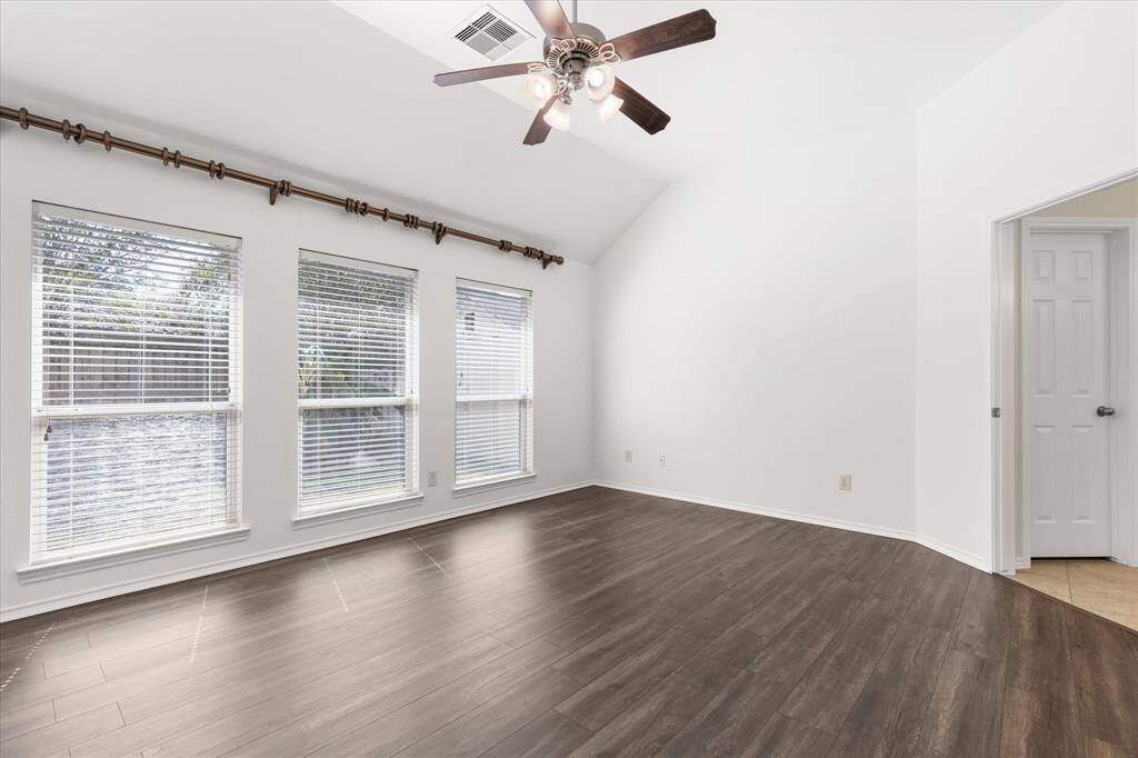 Very spacious primary bedroom with room for siting area.