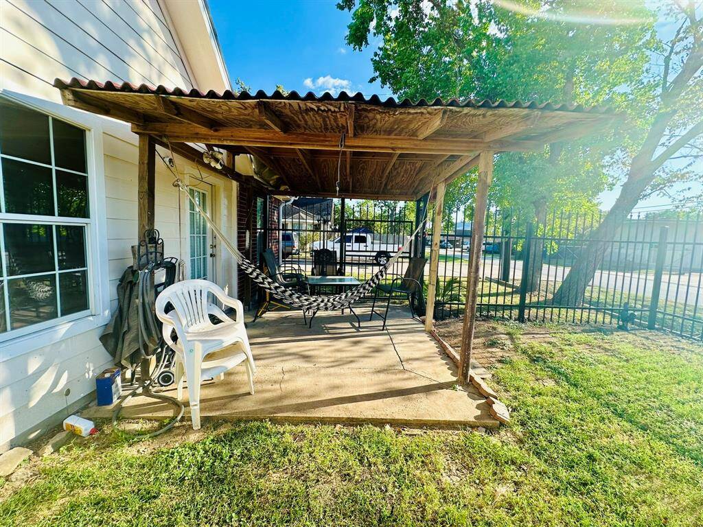Property Image 32