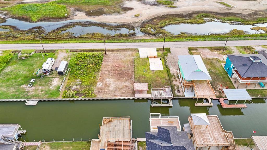 The area immediately to the southwest is completely undeveloped!