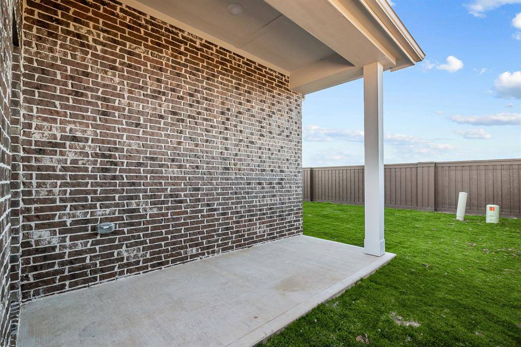 Welcome to The Woodworth by David Weekley Homes. Move-In-Ready Now!