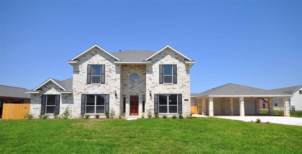 2116 Amistad Road in League City