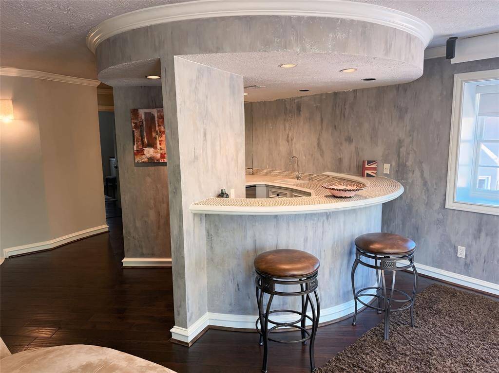 Upstairs Bar in Theater