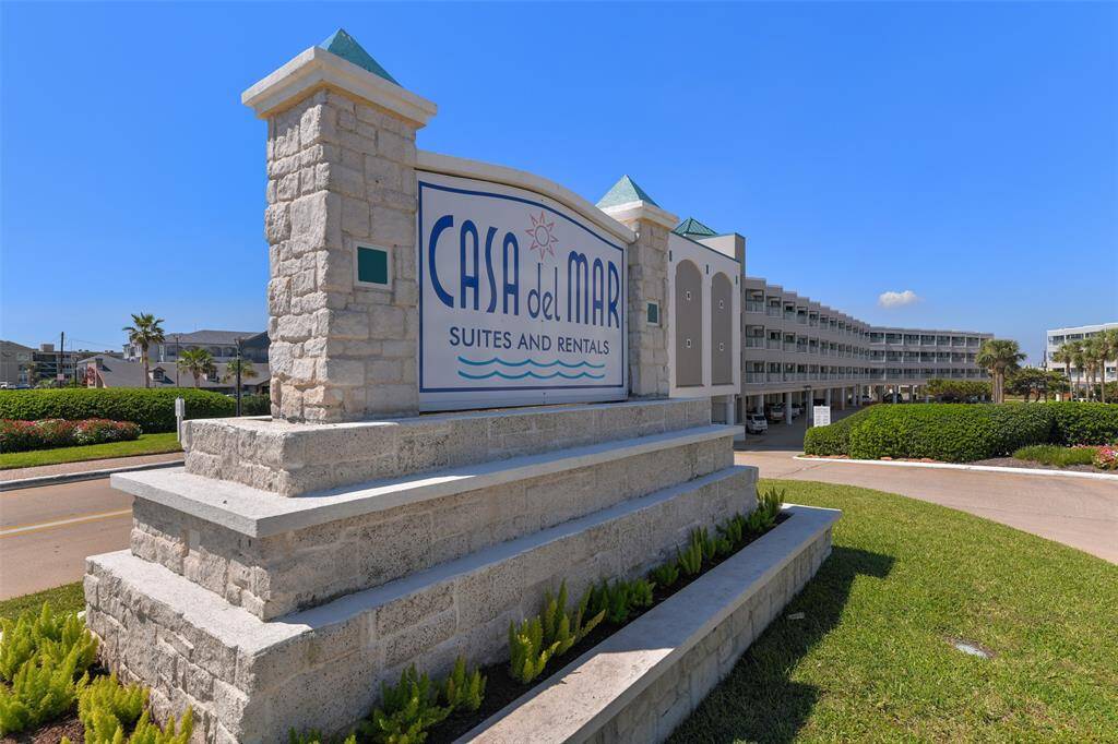 LOCATION LOCATION LOCATION! Casa Del Mar sits perfectly at the corner of 61st & Seawall Blvd, offering unbeatable convenience and easy access to the beach. With prime amenities and an ideal setting, it's the ultimate spot for those seeking the perfect coastal retreat!