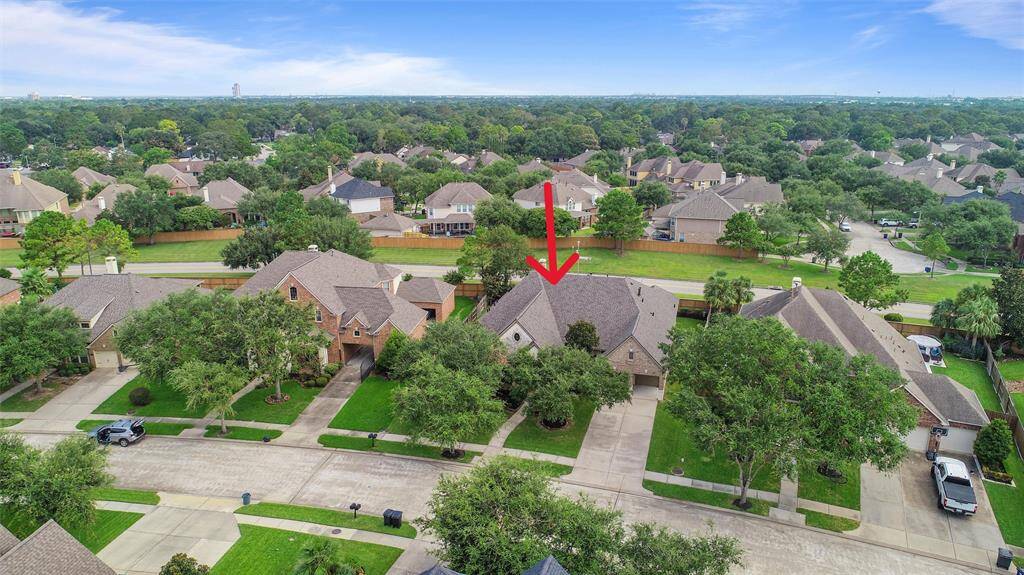 Discover serene living in Port Rose, nestled on a peaceful cul-de-sac within the tranquil Lakes of South Shore community, promising minimal traffic and maximum privacy.