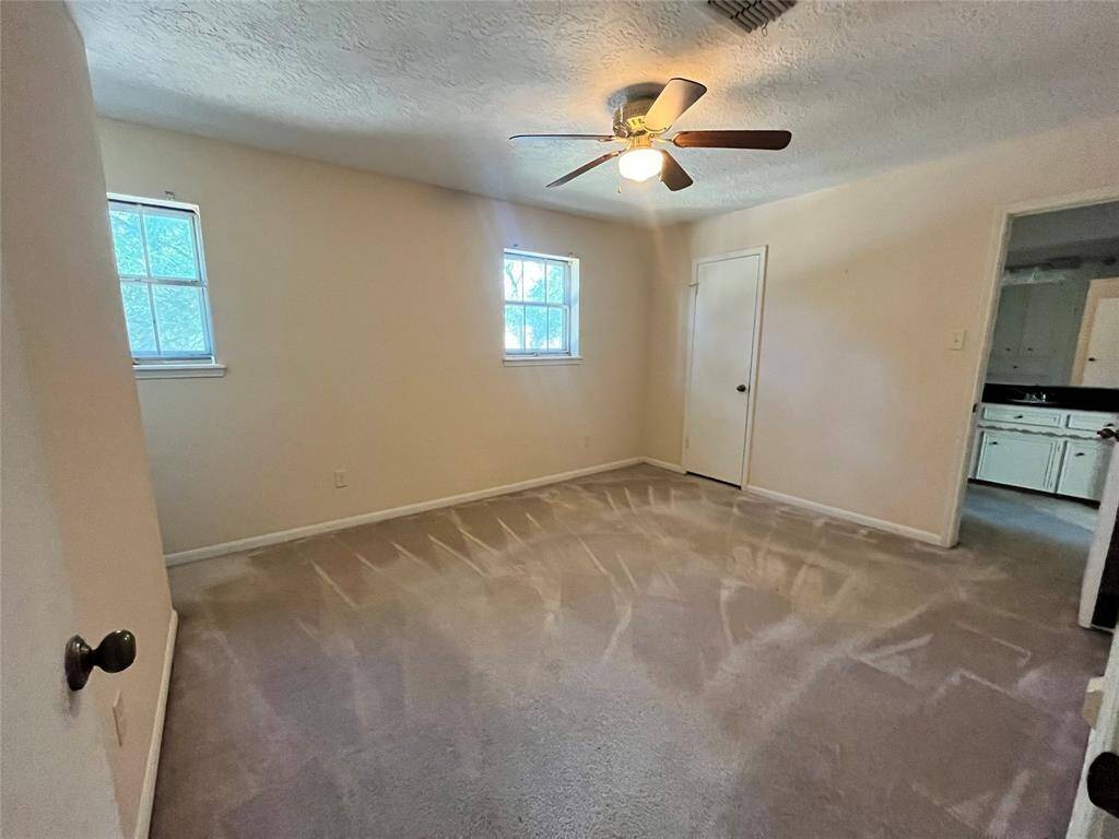 Upstairs bedroom 2