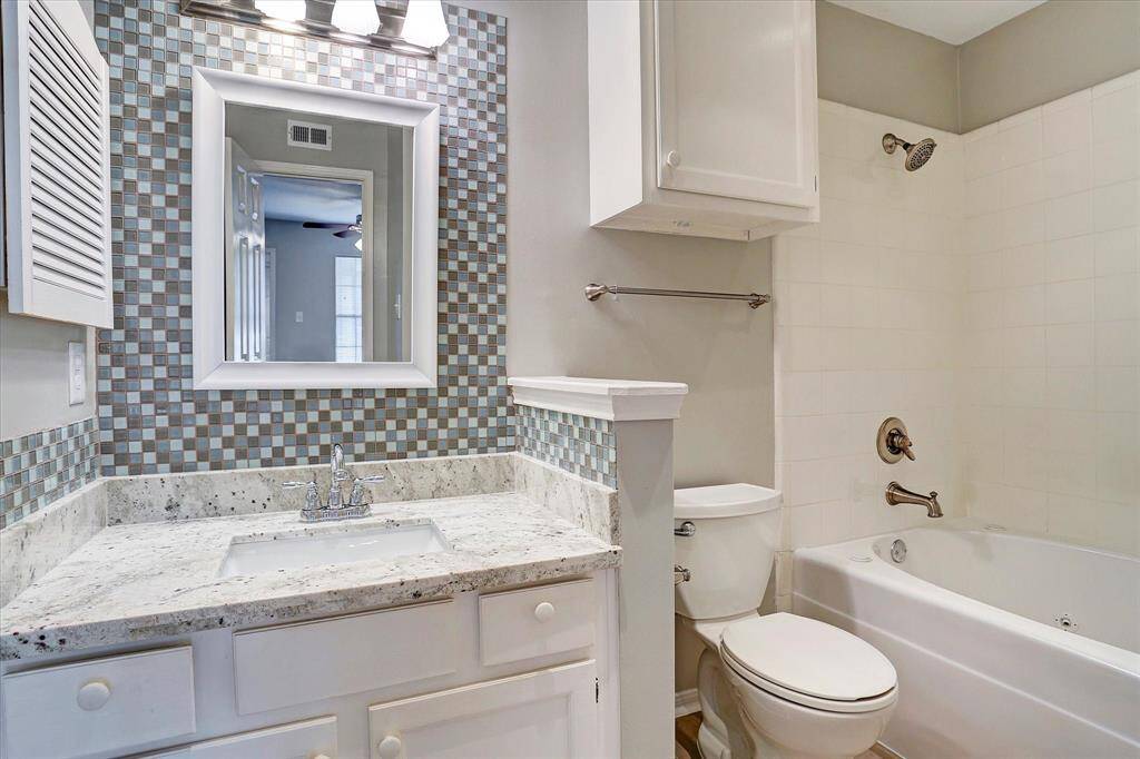 Fully remodeled primary bath