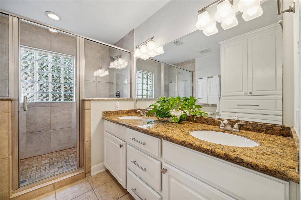 Dual vanities in primary bathroom