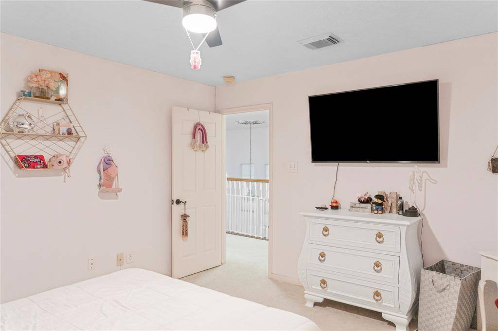 Third bedroom.