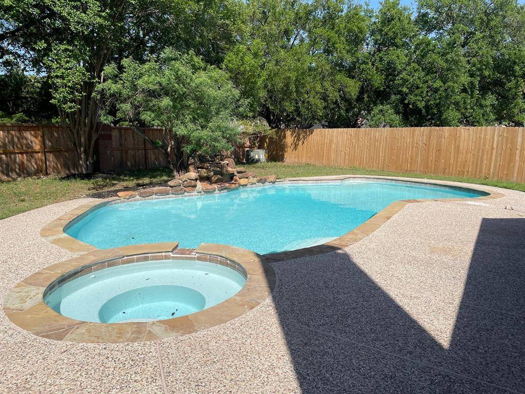 Large pool with lots of decking for your summer enjoyment!