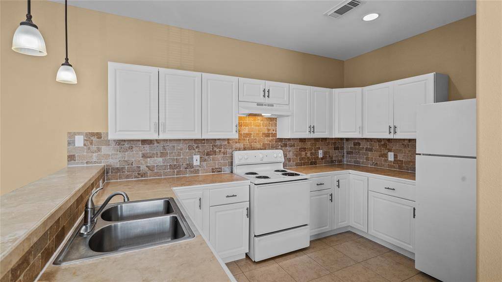 Kitchen all electric
