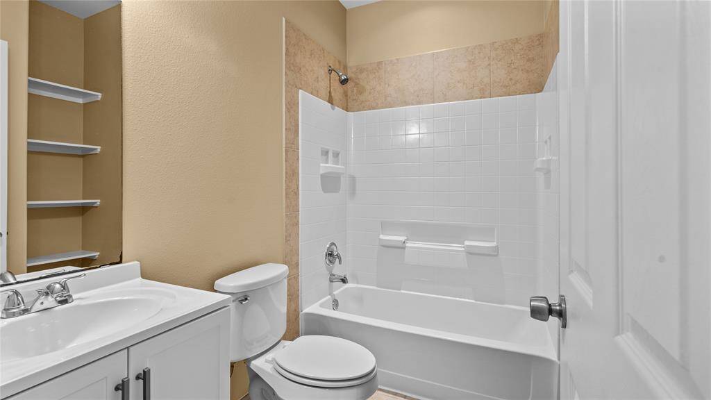 2nd bathroom