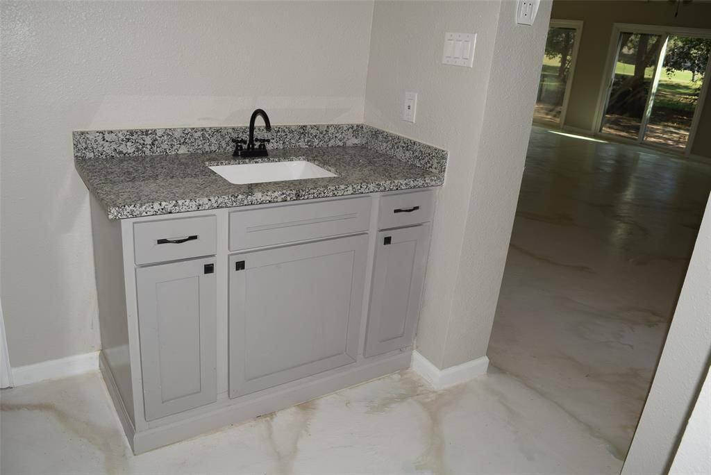 UTILITY ROOM SINK