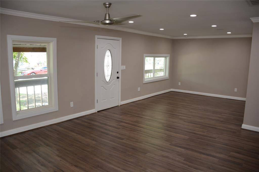 from livingroom looking at front door