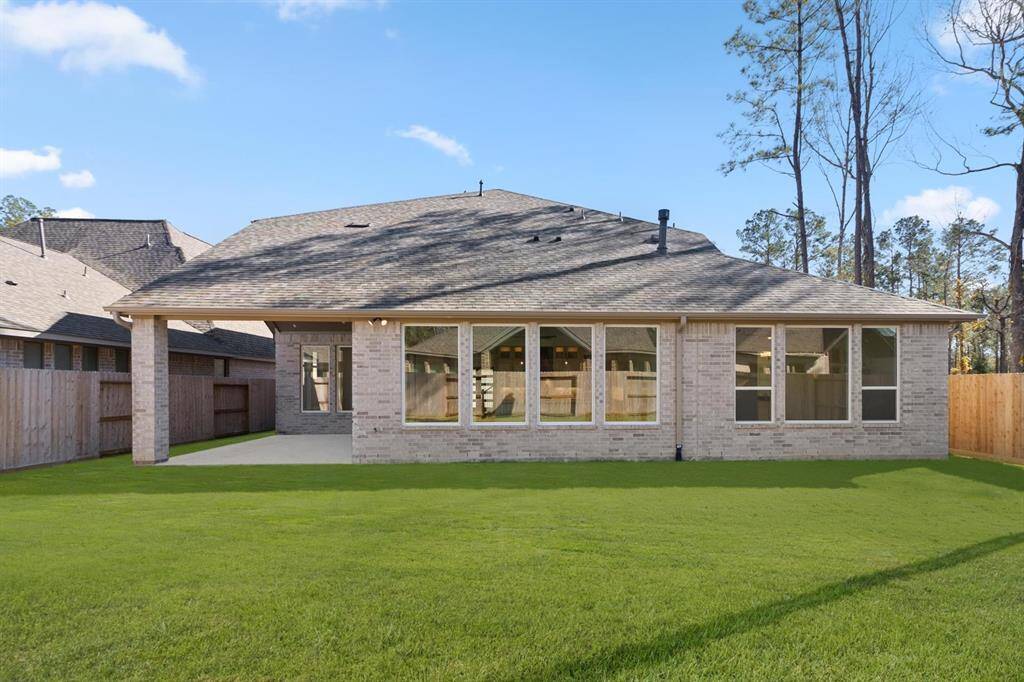 Brookdale F exterior rear