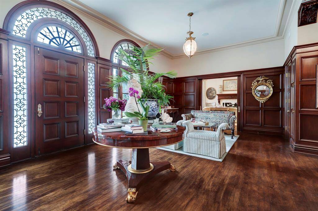 Another view of the Front Reception Hall.
