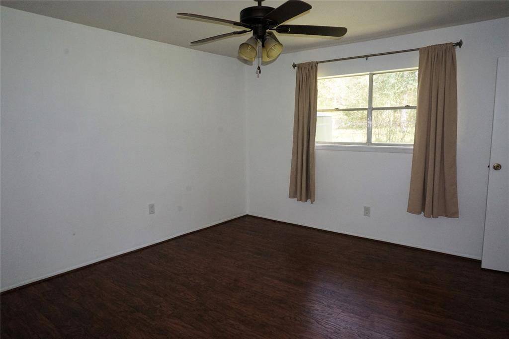 Here is an updated photo showing the bed has been removed