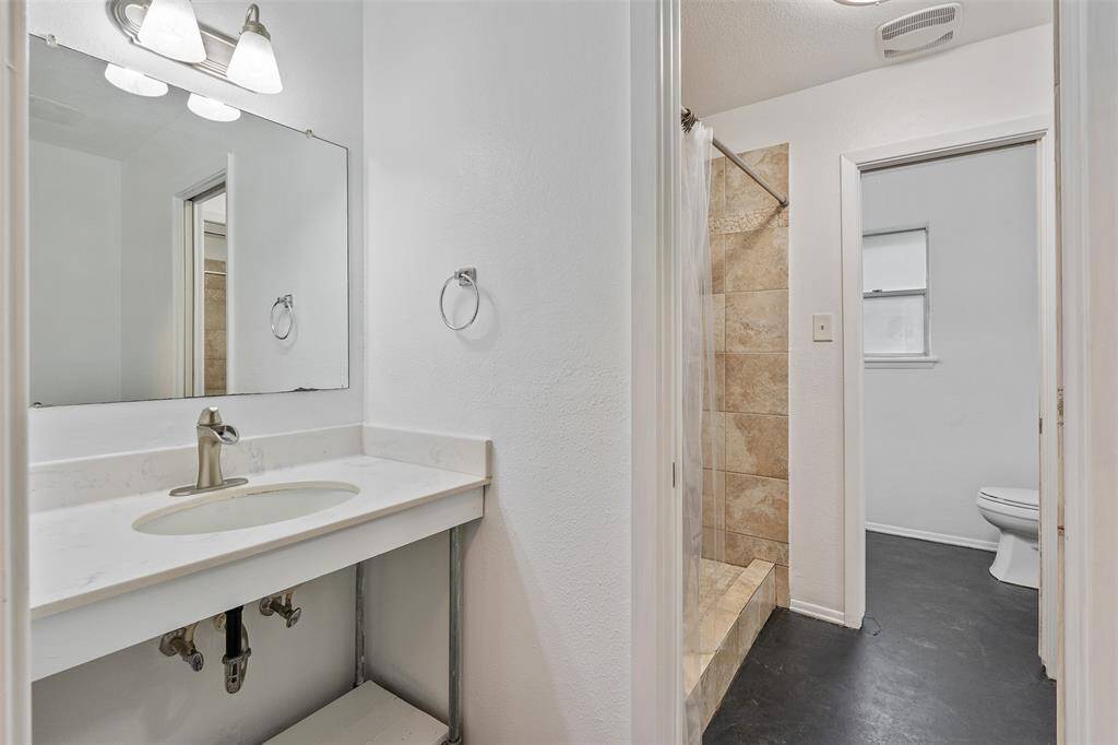 Here is the other side of the Hollywood style bathroom. Half bath.