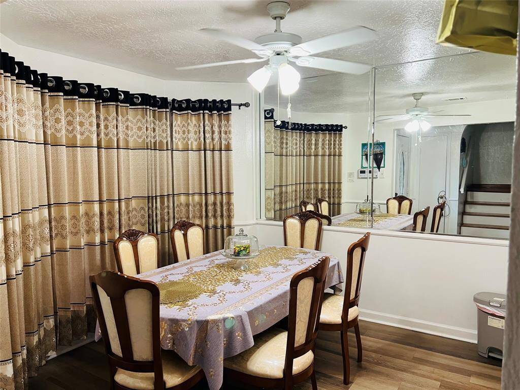 Formal dining