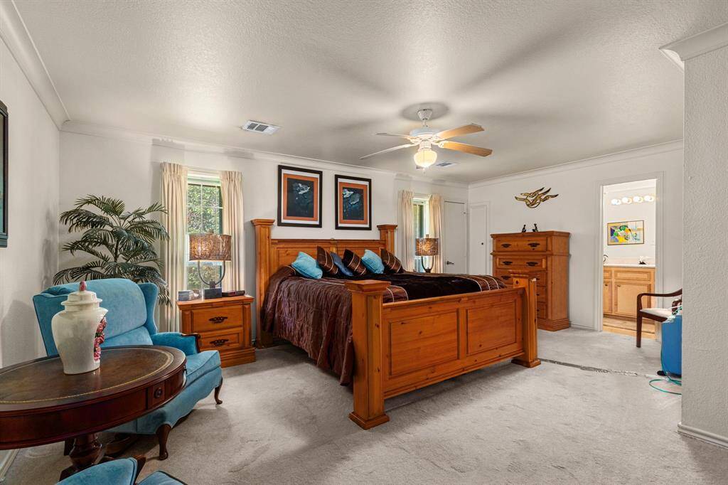 Very spacious primary suite measures 20x16