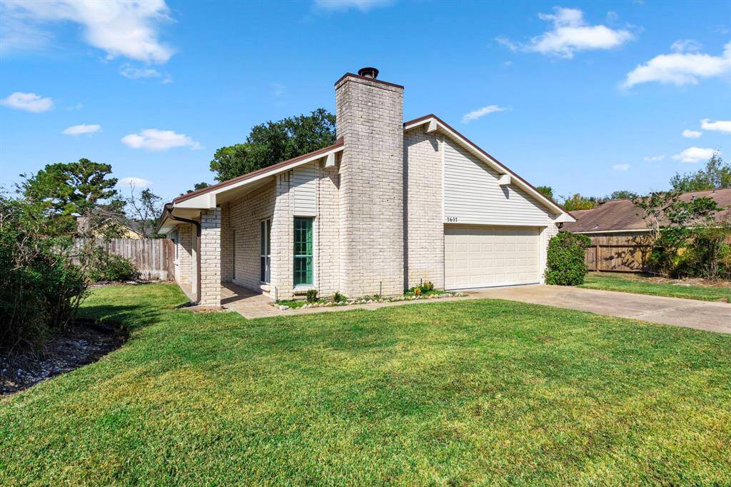 Gorgeous Inwood beauty has been completely remodeled.