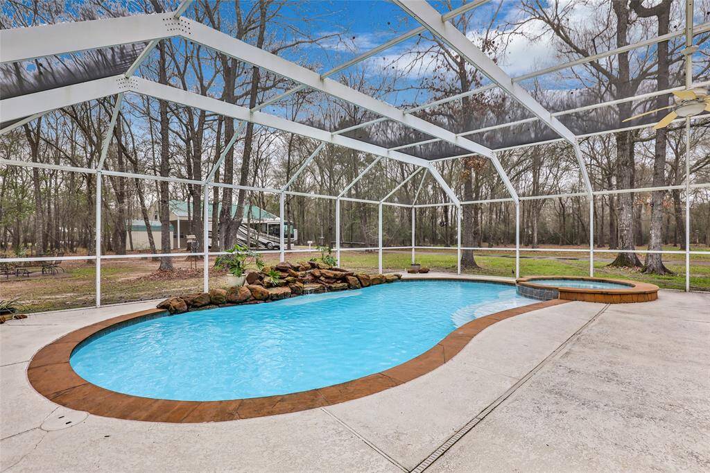 Fully screened in pool