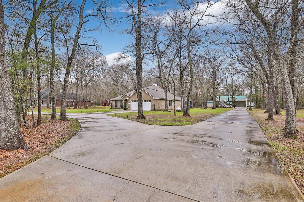 Private Driveway to shop