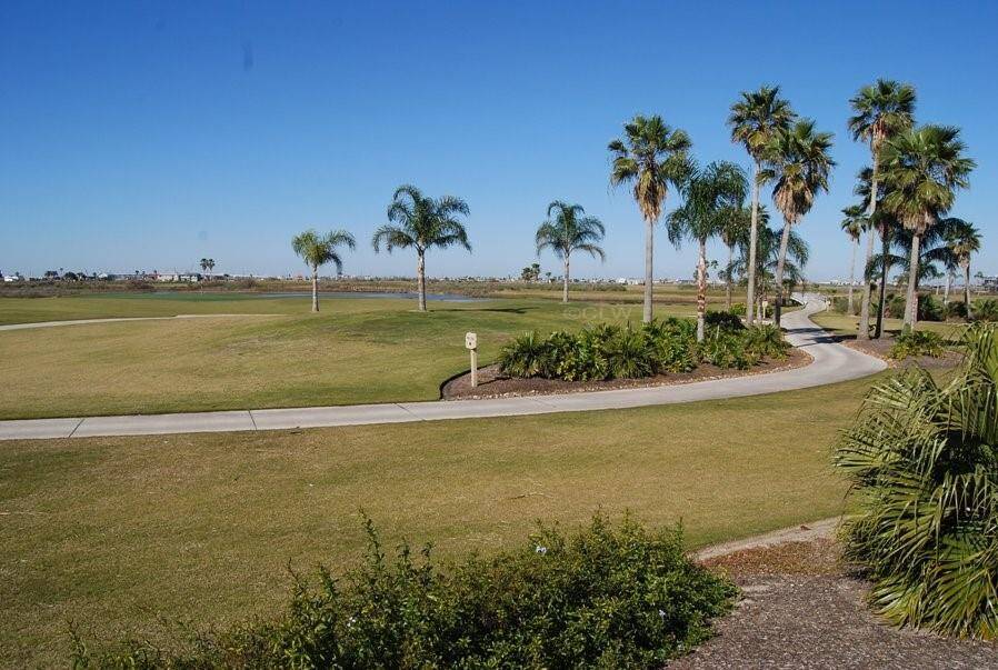 Play the links at our public course nestled among the wetlands of Sydnor Bayou.