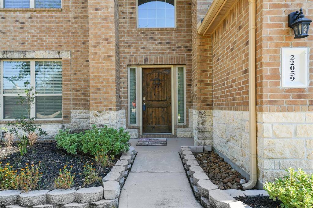 Inviting entry