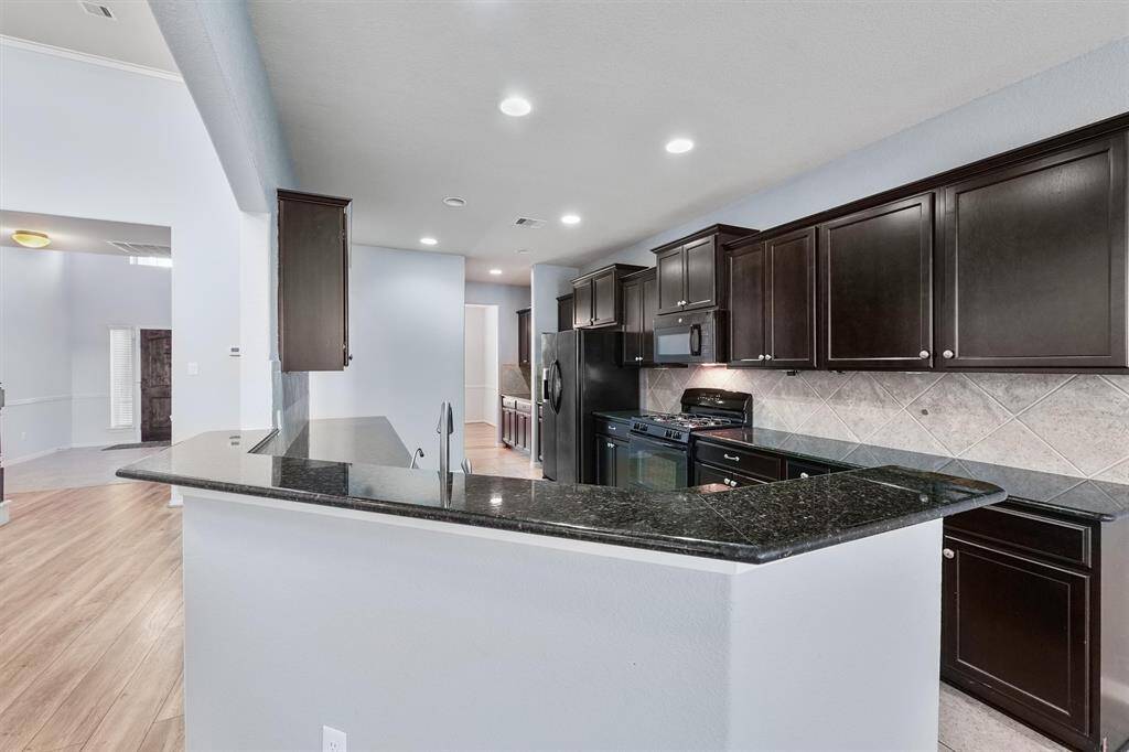 Kitchen with great countertop space