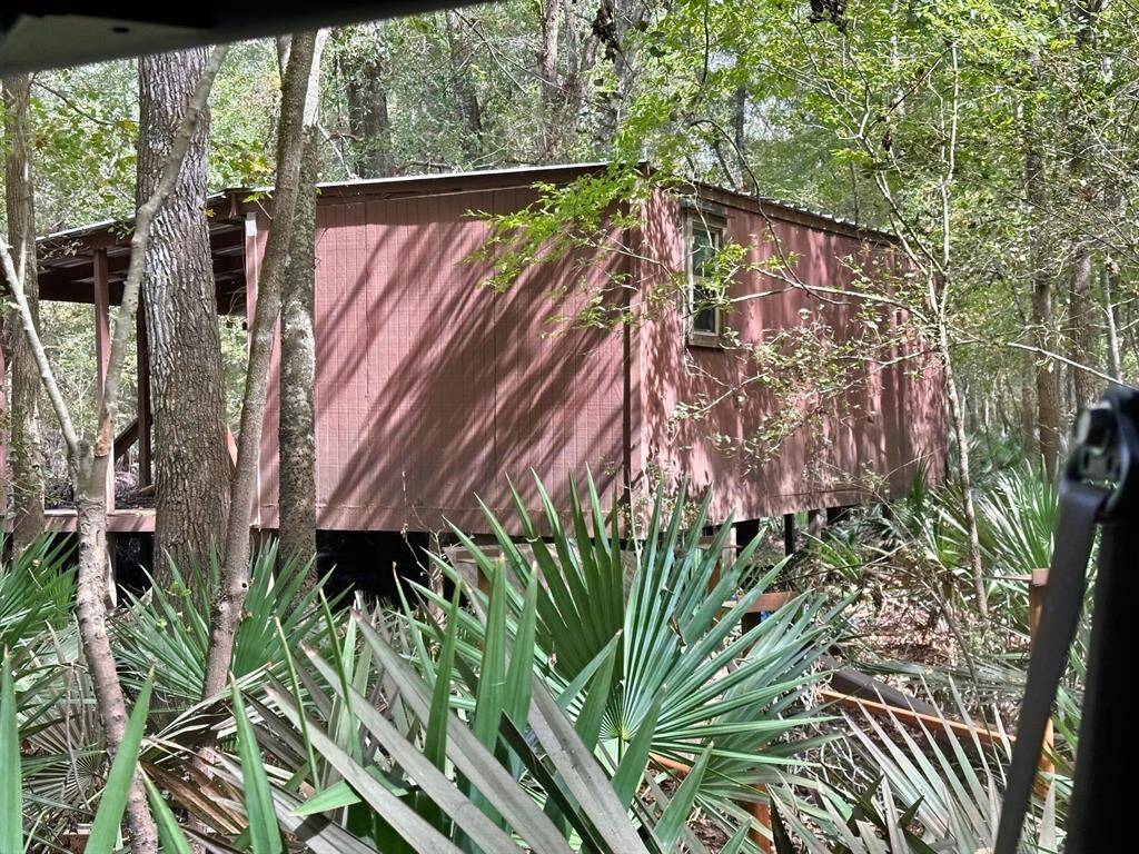 Side of cabin 2