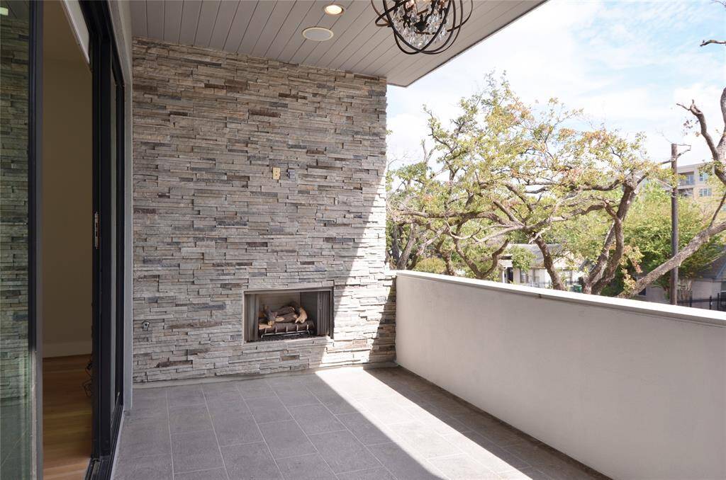Fire place and sound system on patio.