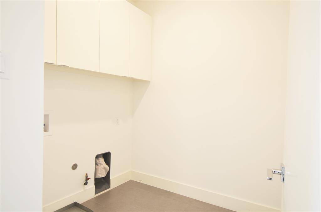 Spacious utility room