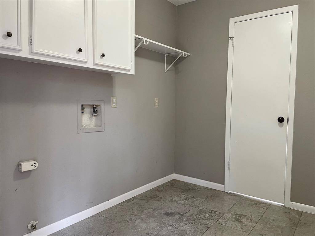 Spacious Laundry Room