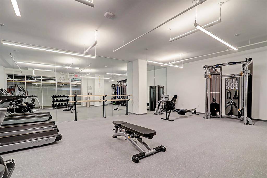 Work out station and Ballet bars,  Rowing machine, cleaning and water station, towel service.  Open 24 hours.