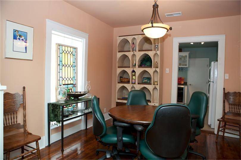 Unit 3 (house) Upstairs