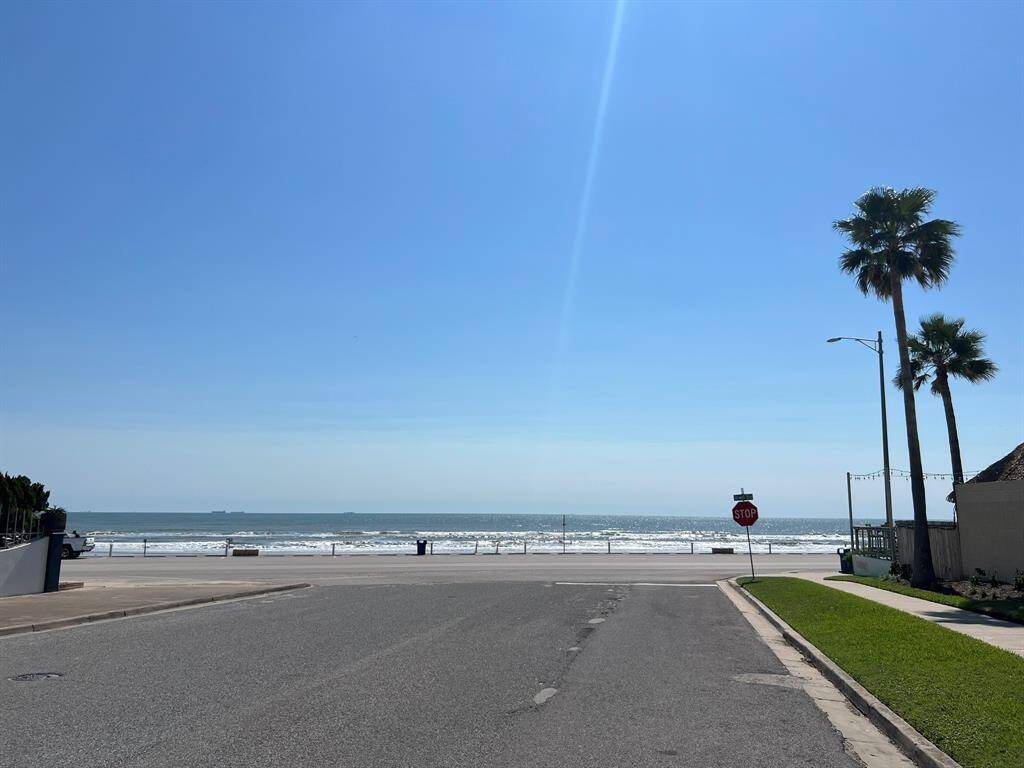 Nearby Beach Access