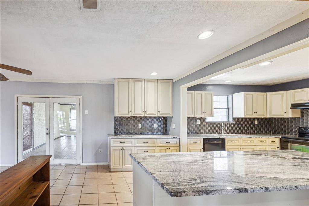 Kitchen area