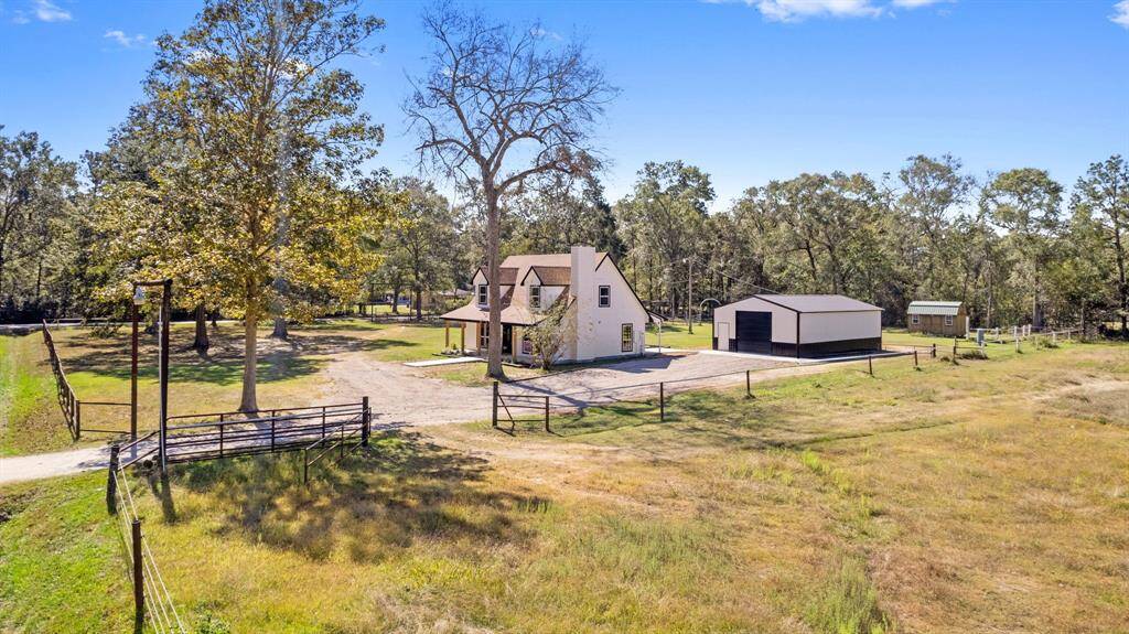 This home is zoned to Huffman schools!