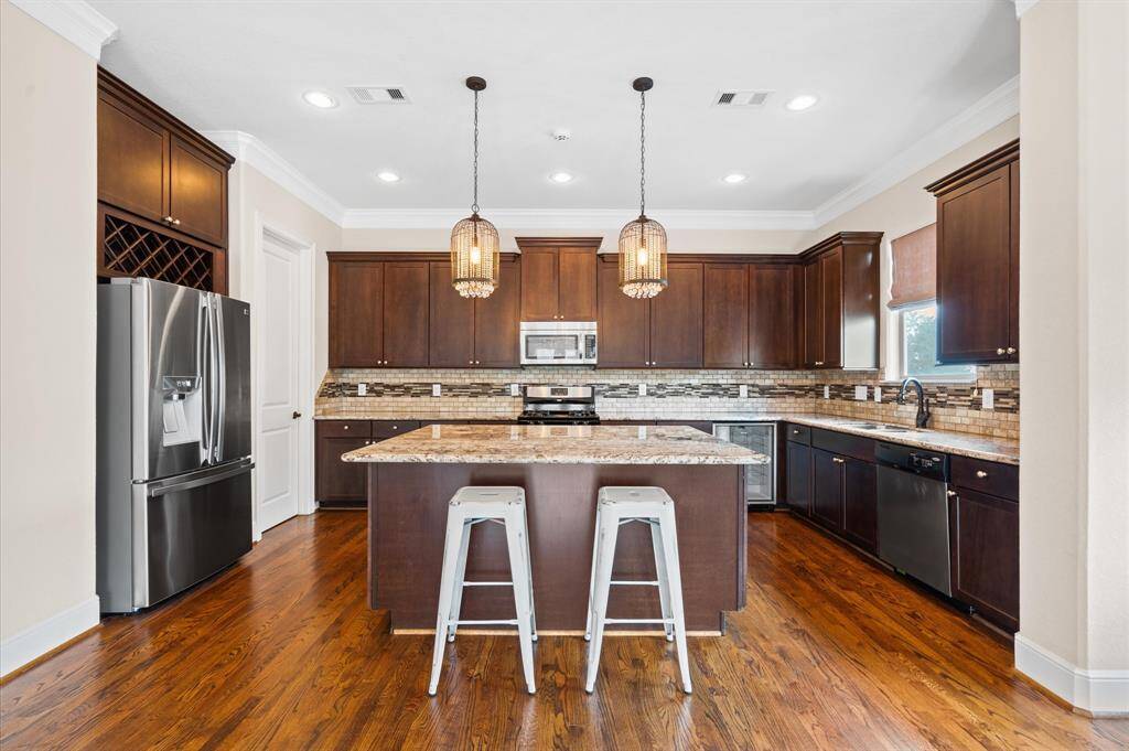 A spacious chefs kitchen with room for multiple chefs!