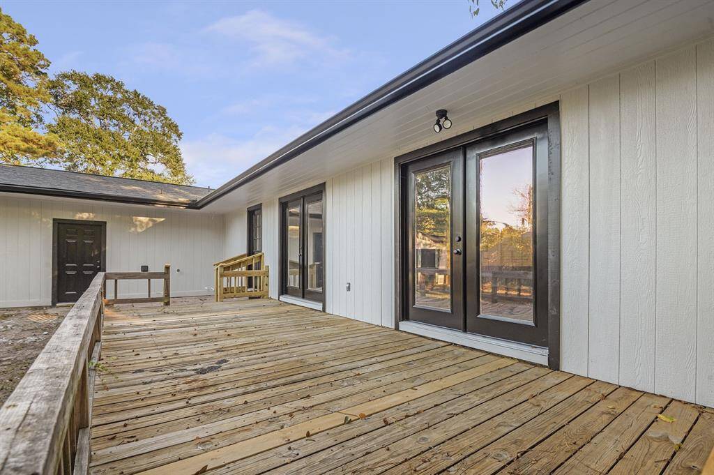 Rear deck