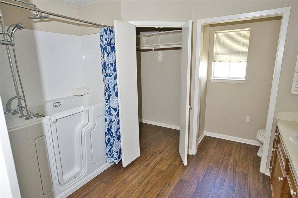 Safe Step walk-in jetted Tub with Shower