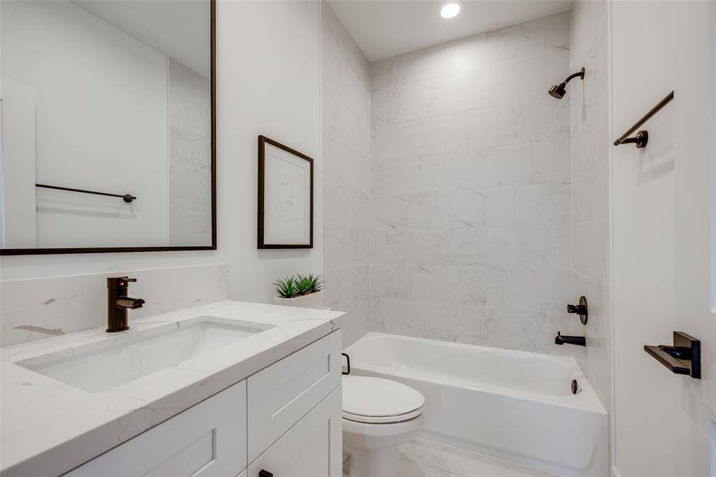 ASK ABOUT CUSTOMIZATION OPTIONS DURING CONSTRUCTION ONLY *MAZZARINO MODEL HOME * PHOTOS MAY SHOW A SIMILAR FLOOR PLAN AND/OR UPGRADED/ALTERNATIVE FINISHES * Please use these photos as a guide *THIS IS AN ACTIVE CONSTRUCTION SITE, BUYERS MUST REQUEST APPOINTMENT TO BE ON PREMISE AT ALL TIMES.