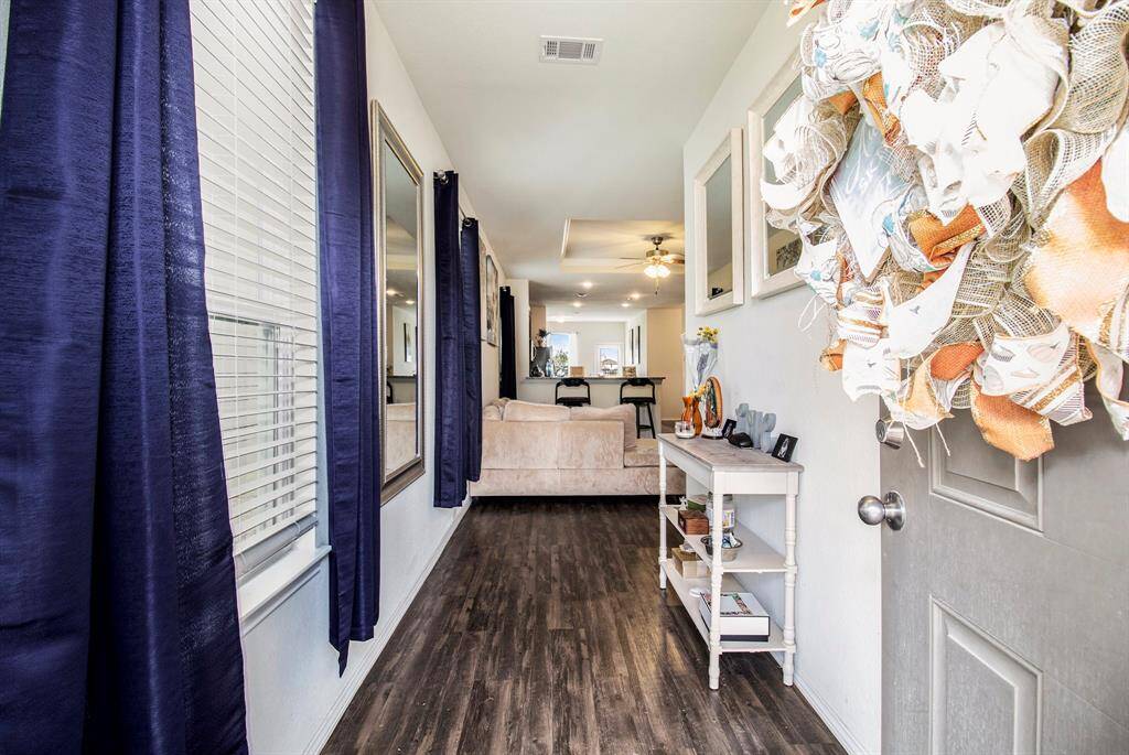 Walk in to the living room